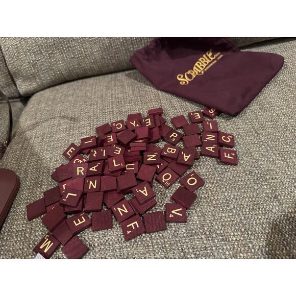 Vtg Scrabble Crossword Board Game Deluxe Edition Rotating Turntable 2001 Read - Picture 10 of 16